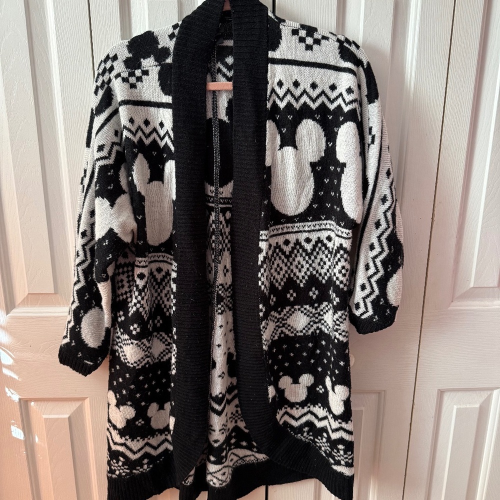 Disney Mickey Mouse Plus Size Patterned Cardigan - image 1